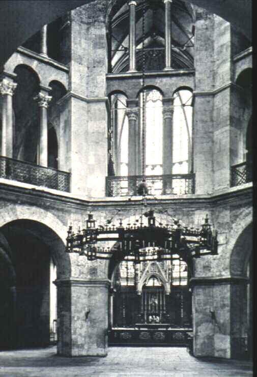 Aachen_Palace_chapel
