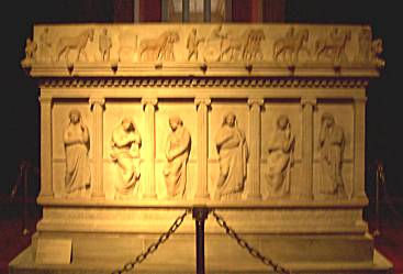 Sarcophagus_of_the_Mourning_Women